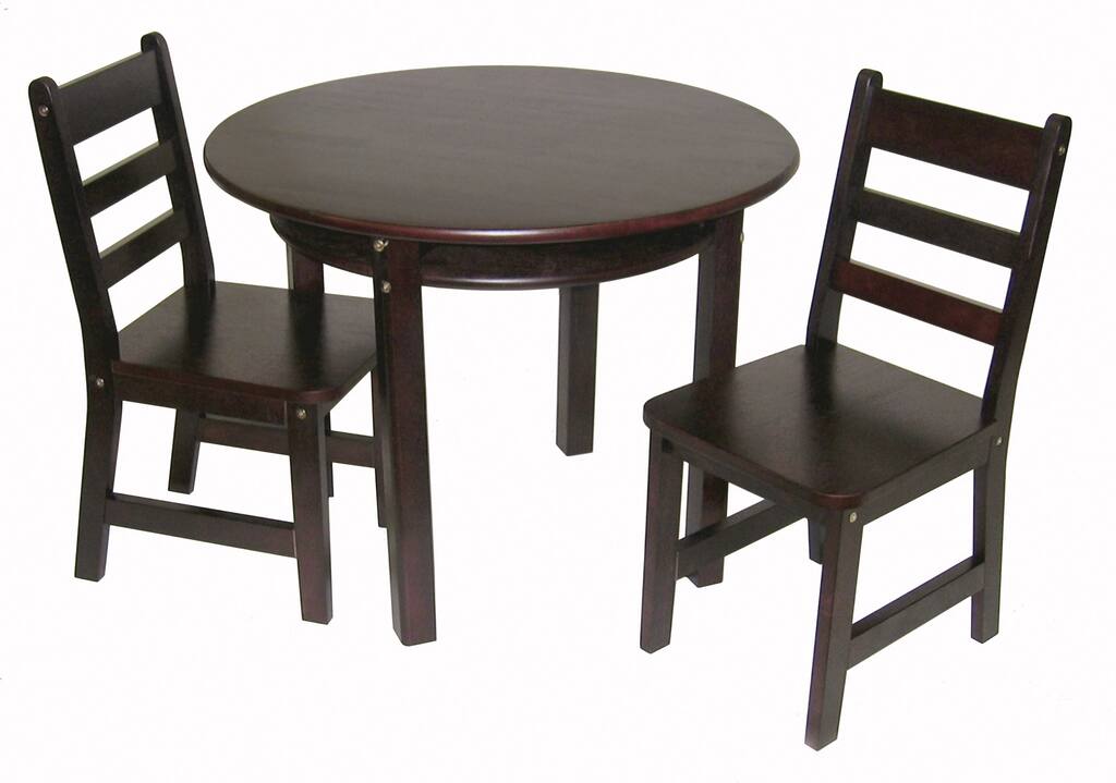 Lipper Child S Round Table Chair Set Lipper Child S Round Table Chair Set, Child S Round Table And Chairs